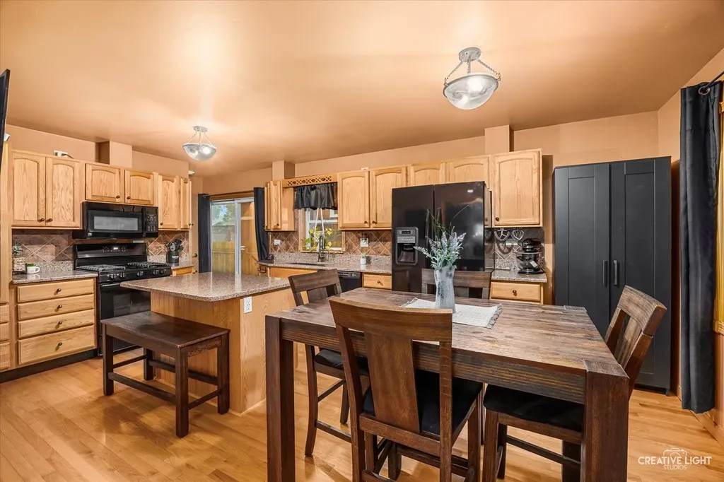 356 East Prairie Avenue Lombard IL 60148