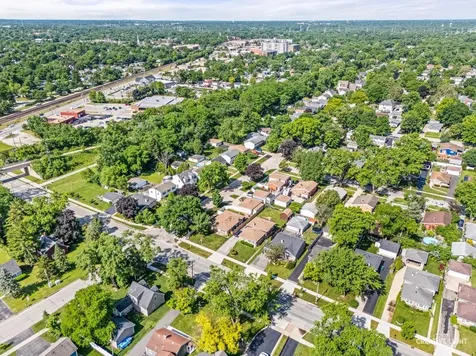 356 East Prairie Avenue Lombard IL 60148