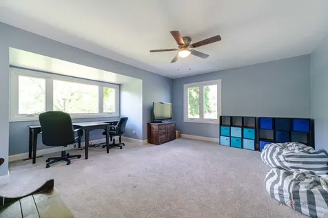 1685 Clover Drive Inverness IL 60067
