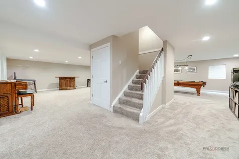 1685 Clover Drive Inverness IL 60067