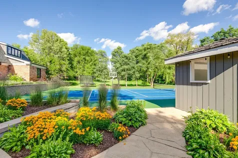 1685 Clover Drive Inverness IL 60067
