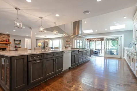 1685 Clover Drive Inverness IL 60067