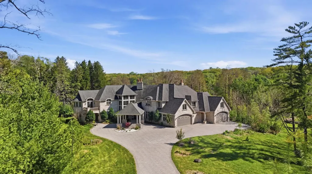 1201 Plum Tree Road Barrington IL 60010