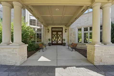 1201 Plum Tree Road Barrington IL 60010