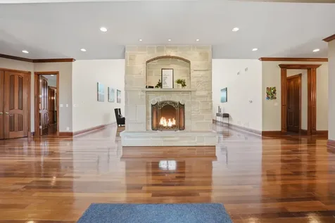 1201 Plum Tree Road Barrington IL 60010