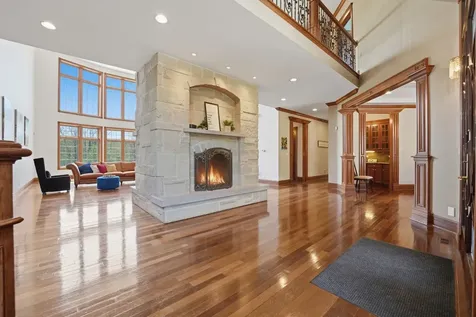 1201 Plum Tree Road Barrington IL 60010