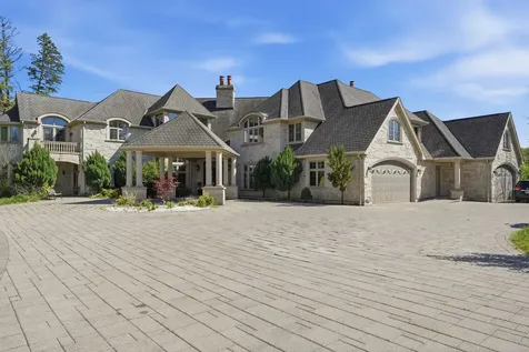 1201 Plum Tree Road Barrington IL 60010