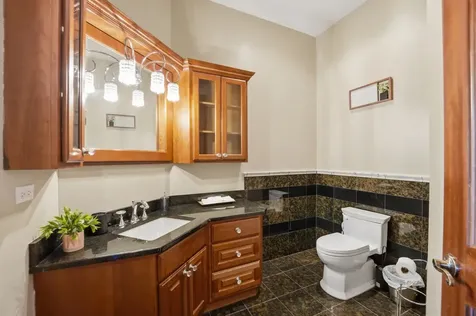 1201 Plum Tree Road Barrington IL 60010