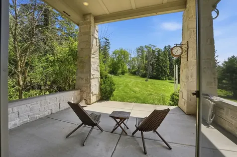 1201 Plum Tree Road Barrington IL 60010