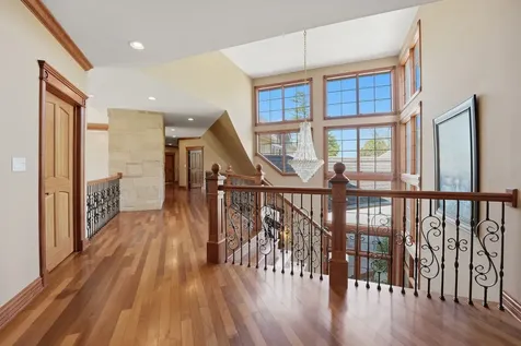 1201 Plum Tree Road Barrington IL 60010