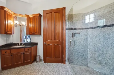 1201 Plum Tree Road Barrington IL 60010