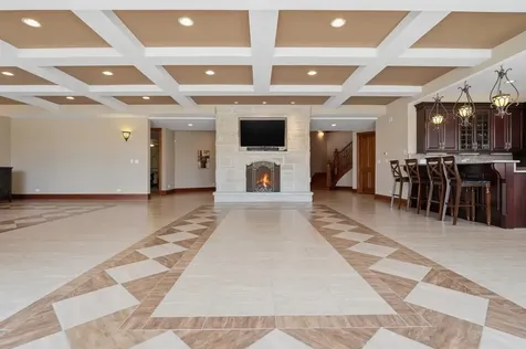 1201 Plum Tree Road Barrington IL 60010