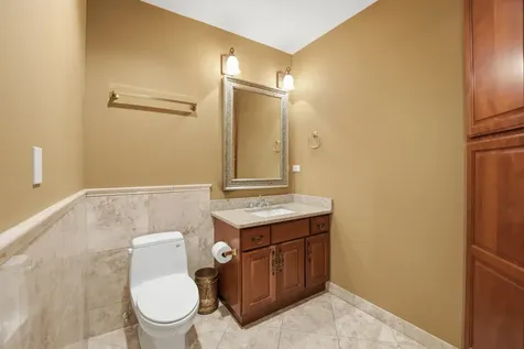 1201 Plum Tree Road Barrington IL 60010