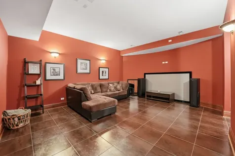 1201 Plum Tree Road Barrington IL 60010