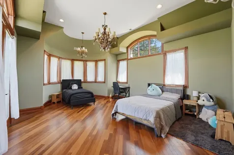 1201 Plum Tree Road Barrington IL 60010
