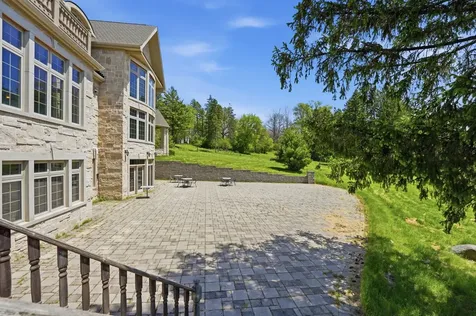 1201 Plum Tree Road Barrington IL 60010