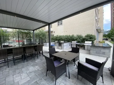 3950 North Lake Shore Drive Chicago IL 60613