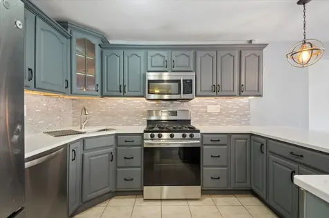 3950 North Lake Shore Drive Chicago IL 60613