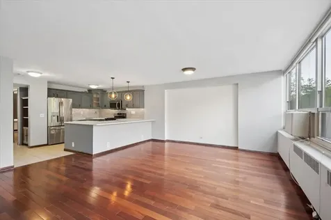 3950 North Lake Shore Drive Chicago IL 60613