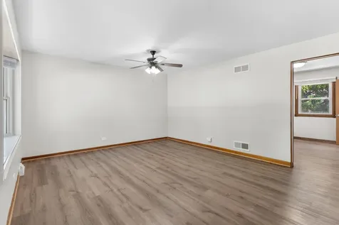 3327 D Hutchison Avenue Joliet IL 60431