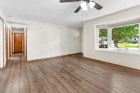 3327 D Hutchison Avenue Joliet IL 60431