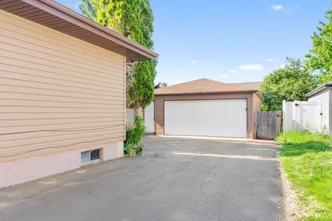 3327 D Hutchison Avenue Joliet IL 60431