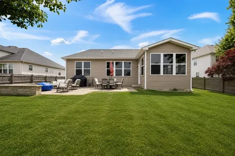 2231 Lundquist Drive Aurora IL 60503