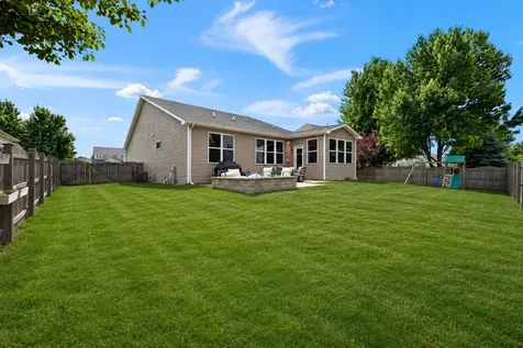2231 Lundquist Drive Aurora IL 60503