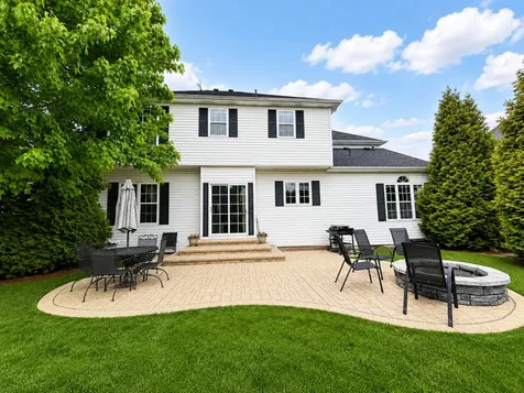 635 Independence Avenue Elburn IL 60119