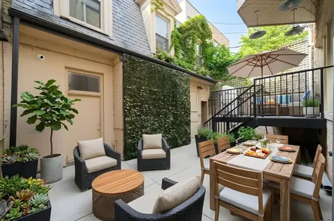 1352 North La Salle Drive Chicago IL 60610