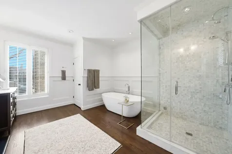 1352 North La Salle Drive Chicago IL 60610