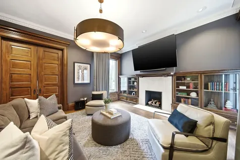 1352 North La Salle Drive Chicago IL 60610