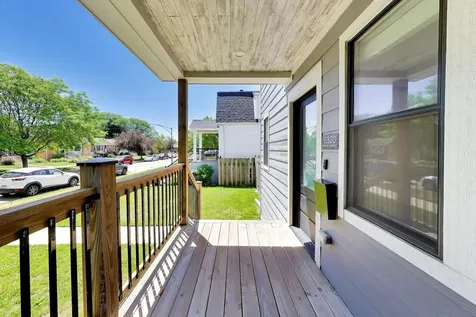 5320 North Moody Avenue Chicago IL 60630