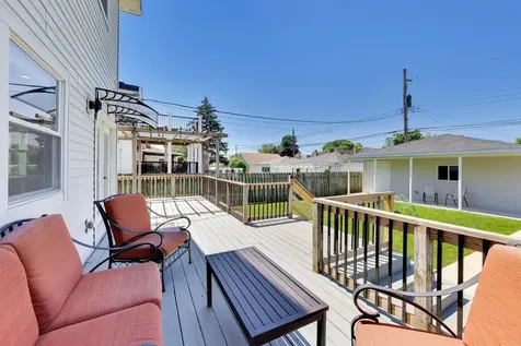 5320 North Moody Avenue Chicago IL 60630