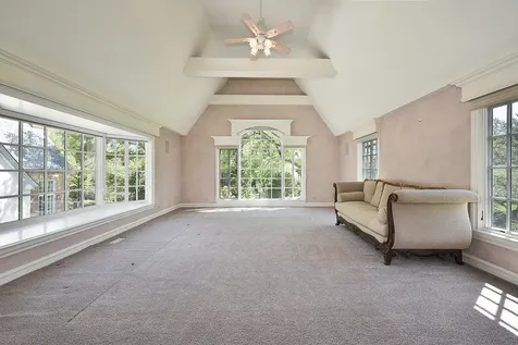 1661 Balmoral Lane Inverness IL 60067