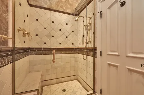1661 Balmoral Lane Inverness IL 60067