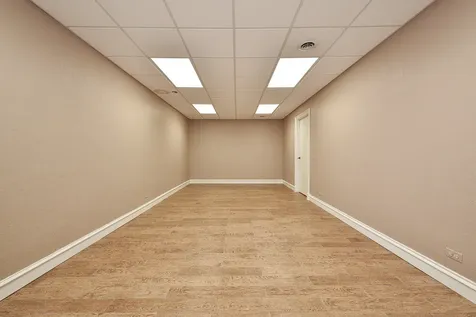 1661 Balmoral Lane Inverness IL 60067