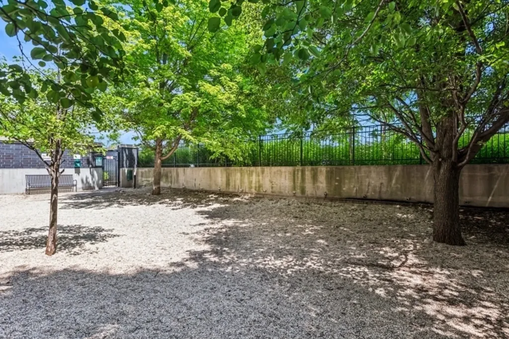 1901 South Calumet Avenue Chicago IL 60616