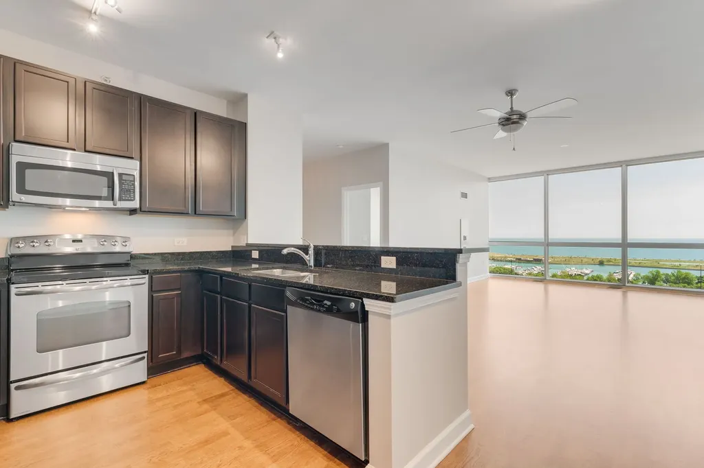 1901 South Calumet Avenue Chicago IL 60616