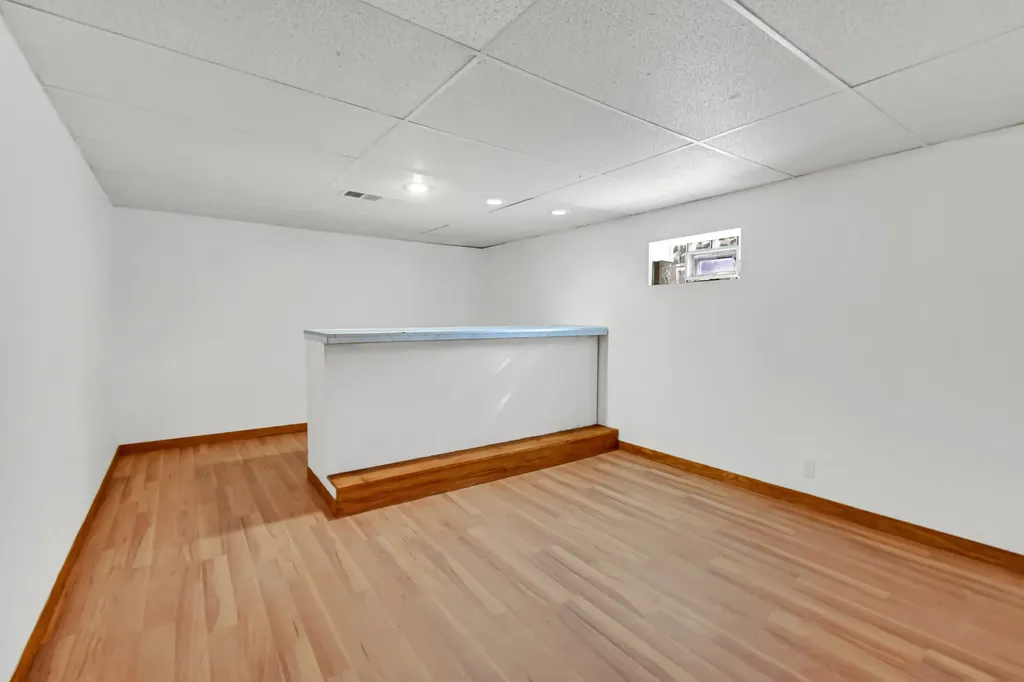 8242 South Damen Avenue Chicago IL 60620
