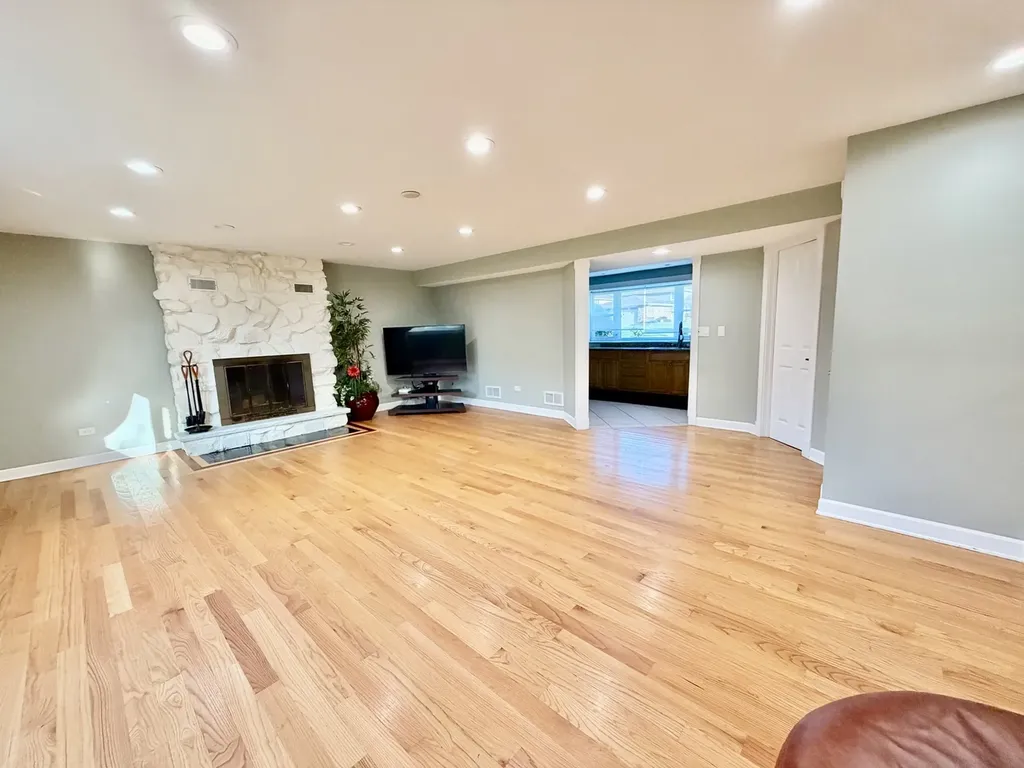 12118 West Somerset Road Orland Park IL 60467