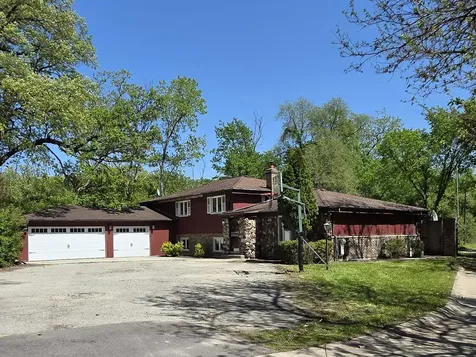 5787 North Clifford Avenue Chicago IL 60646