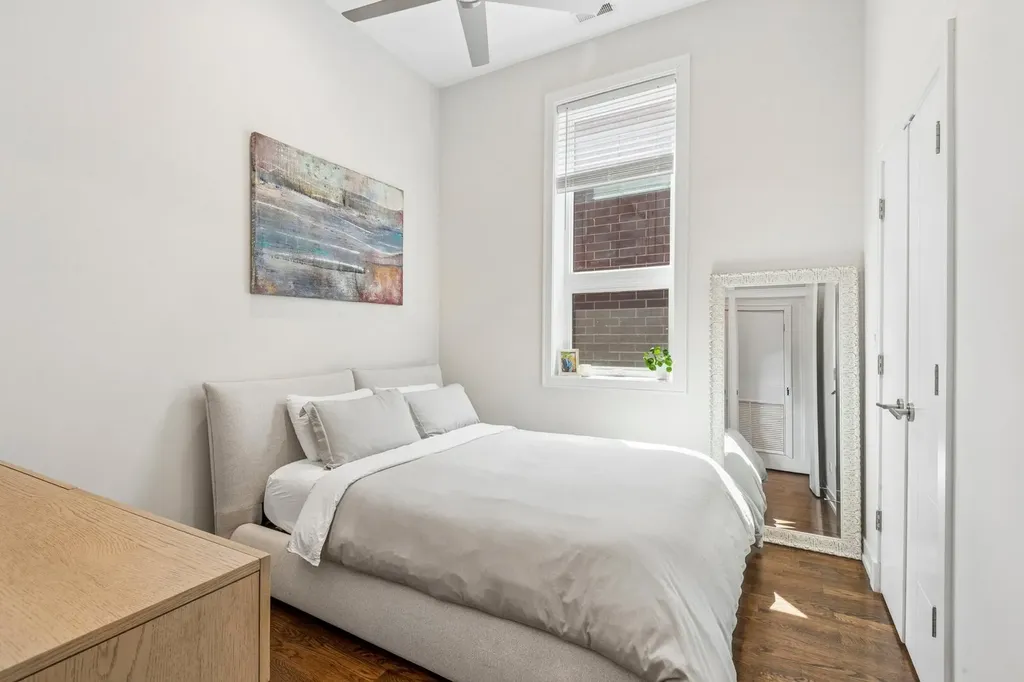 1536 West Walton Street Chicago IL 60642