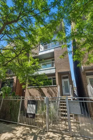 1536 West Walton Street Chicago IL 60642