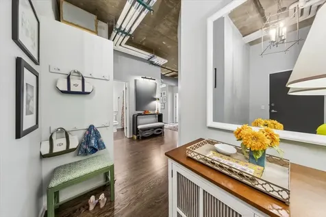 849 North Franklin Street Chicago IL 60610