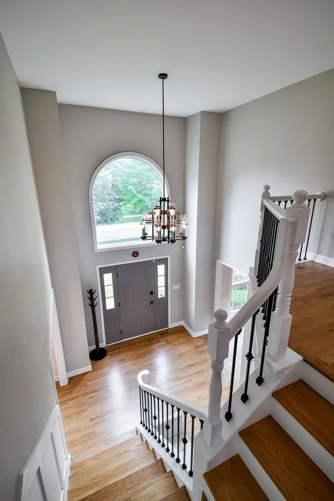 352 Millcreek Lane Naperville IL 60540
