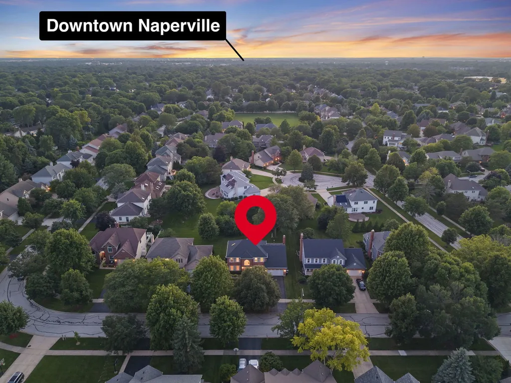 352 Millcreek Lane Naperville IL 60540