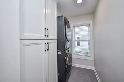 352 Millcreek Lane Naperville IL 60540