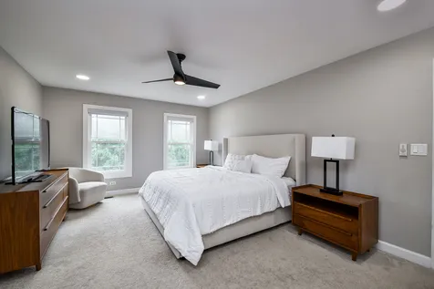 352 Millcreek Lane Naperville IL 60540