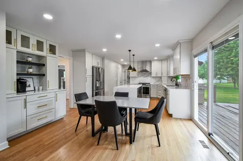 352 Millcreek Lane Naperville IL 60540